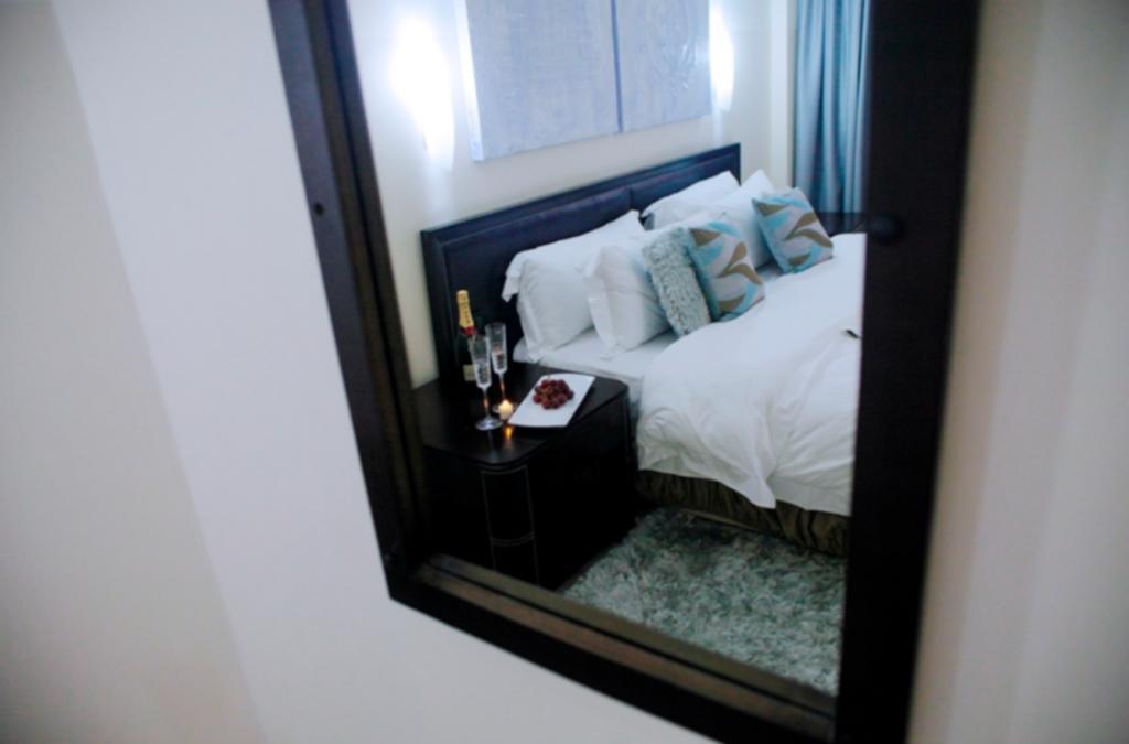 Oak Plaza Hotels East Airport Acra Habitación foto
